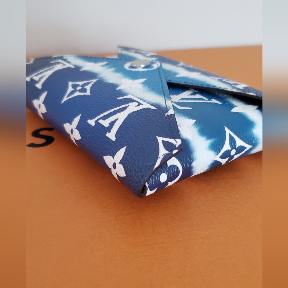 Louis Vuitton Medium Escale Blue Kirigami - Picture 6 of 12